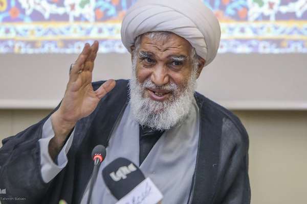 عضو مجلس خبرگان: کسی نمیتواند بگوید حجاب به من ربطی ندارد
