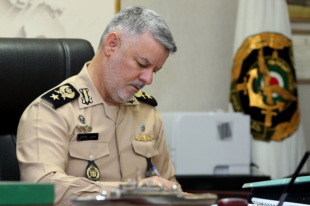  فرمانده ارتش:اینکه اسرائیل در جغرافیای ما حضور پیدا کند مانند خواب و سرآب است