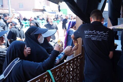 مدیر اوقاف و امور خیریه قم: بیش از نیم میلیون وعده غذایی بین زائران اربعین توزیع شد