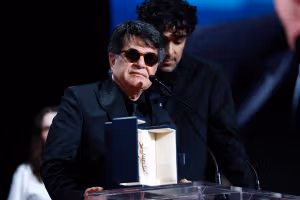 Iran sentences acclaimed filmmaker to prison term on propaganda charge