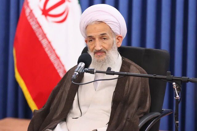 نماینده خامنه‌ای در مازندران: هر لقمه حرامی که می‌خورید ظلم به خودتان است