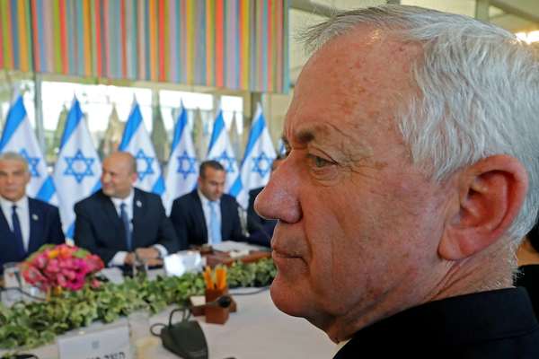 Bennett, Gantz Warn Iran Over Hostile Moves Against Israelis
