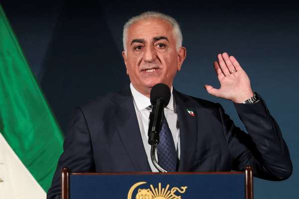 شاهزاده پهلوی: در پایان حملات، قطعا فرصت ایجاد میشود تا مردم خیابانها را در دست بگیرند