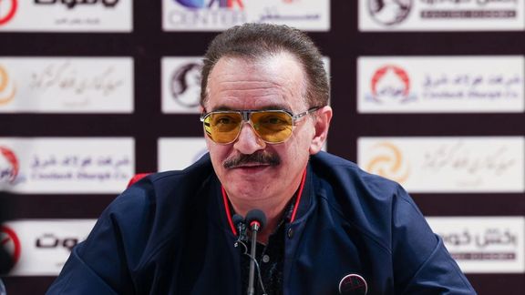 محمدرضا زنوزی: قرارداد بازیکنان ما بند فسخ ندارد، اجازه جدایی به ستارهها نمیدهیم