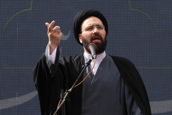 حفيد الخميني: كل مسؤول لا يفكر في الانتقام لدماء خامنئي مشكوك في ضميره