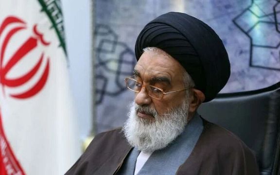 نماینده خامنهای در قم: مردم به جای رسانههای بیگانه از ولی فقیه فرمان بگیرند