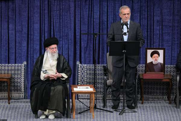 عقبنشینی خامنهای از مذاکرات محرمانه با آمریکا، پزشکیان را در سازمان ملل زمینگیر کرد