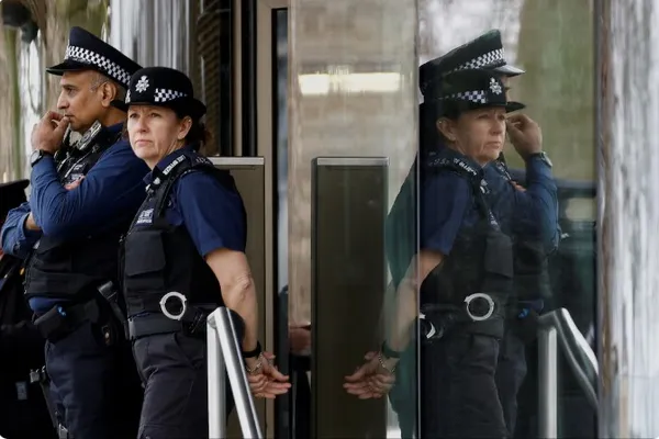 اسکاینیوز: جمهوری اسلامی بهدنبال استخدام تروریست در بریتانیا است