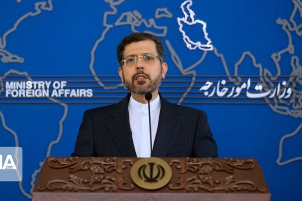 طهران تدعو غروسي لزيارتها بعد تحذيرات من عدم تعاون إيران مع الوكالة الدولية للطاقة الذرية