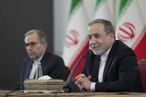 عراقجي لترامب: الإصرار على الحسابات الخاطئة لن يحل أي مشكلة ولا حل إلا بالتفاوض