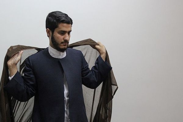 The Lives of Iran’s Shiite Clerics – The Rules Of The Game - Avoid A Taxi