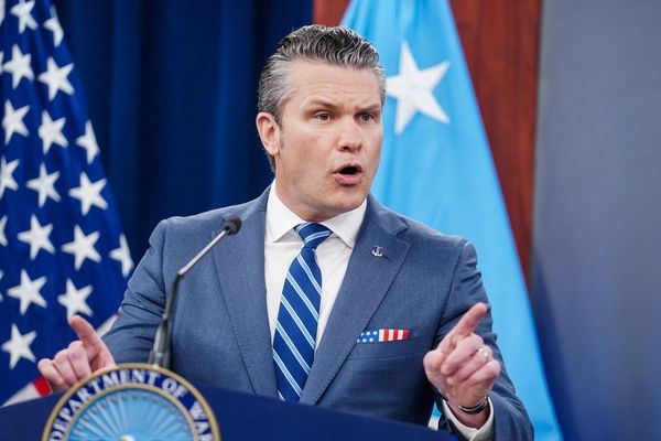 وزير الحرب الأميركي.. محذّرًا إيران: سنستأنف الحرب بقوة أكبر حال عدم التوصل إلى اتفاق