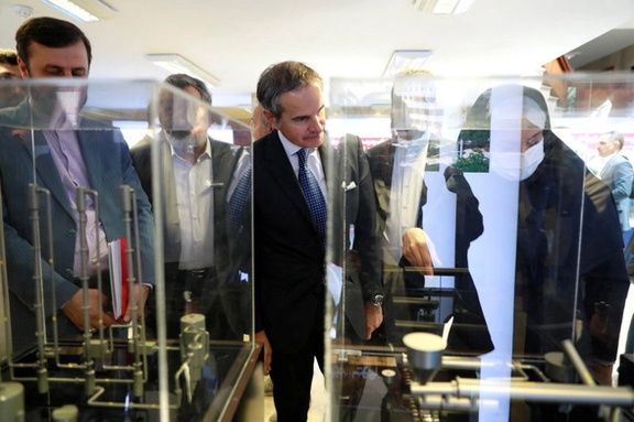 برلماني إيراني يحذر من "جواسيس الوكالة الذرية".. وعراقجي ينفي علاقته بالأمر