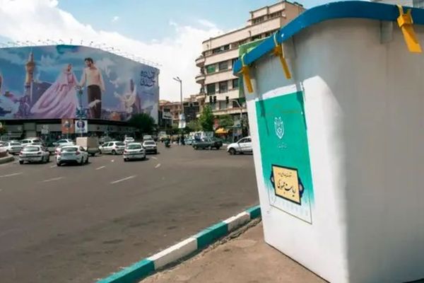 سجينات سياسيات إيرانيات: لن نشارك في انتخابات تسعى لإنقاذ نظام يائس فقد شرعيته