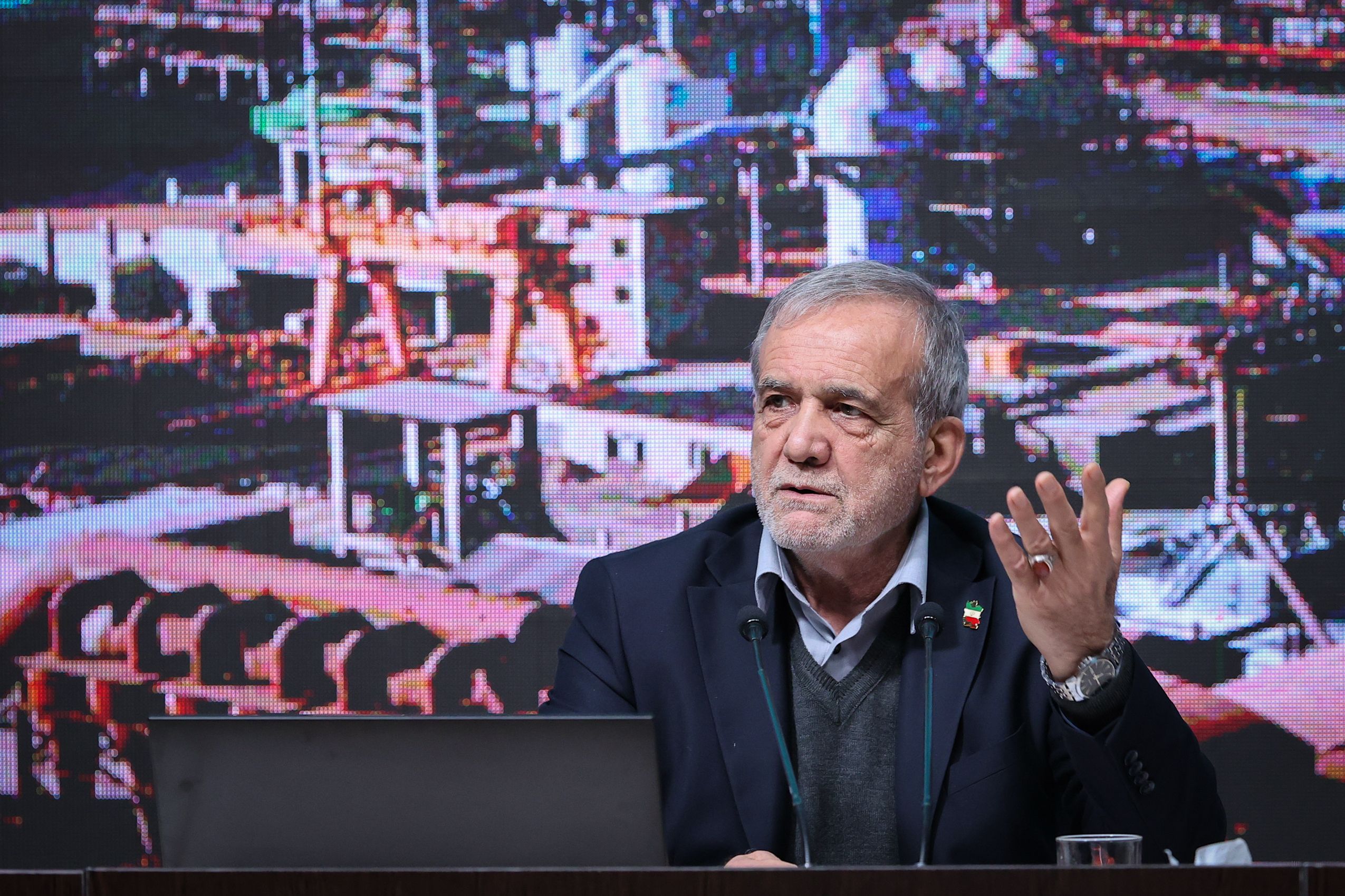 مسعود پزشکیان با اشاره به بحران‌های کشور: خدا دارد ما را امتحان می‌کند