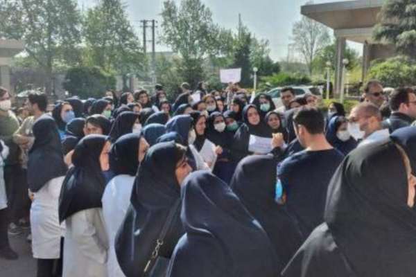 لعدم تلبية مطالبهم.. استمرار مسلسل إضراب الممرضين عن العمل في إيران