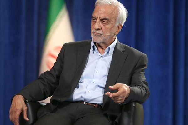 نائب الرئيس الإيراني الأسبق: حكومة بزشكيان فقدت ثقتها بنفسها وانشغلت باللهو والشكليات