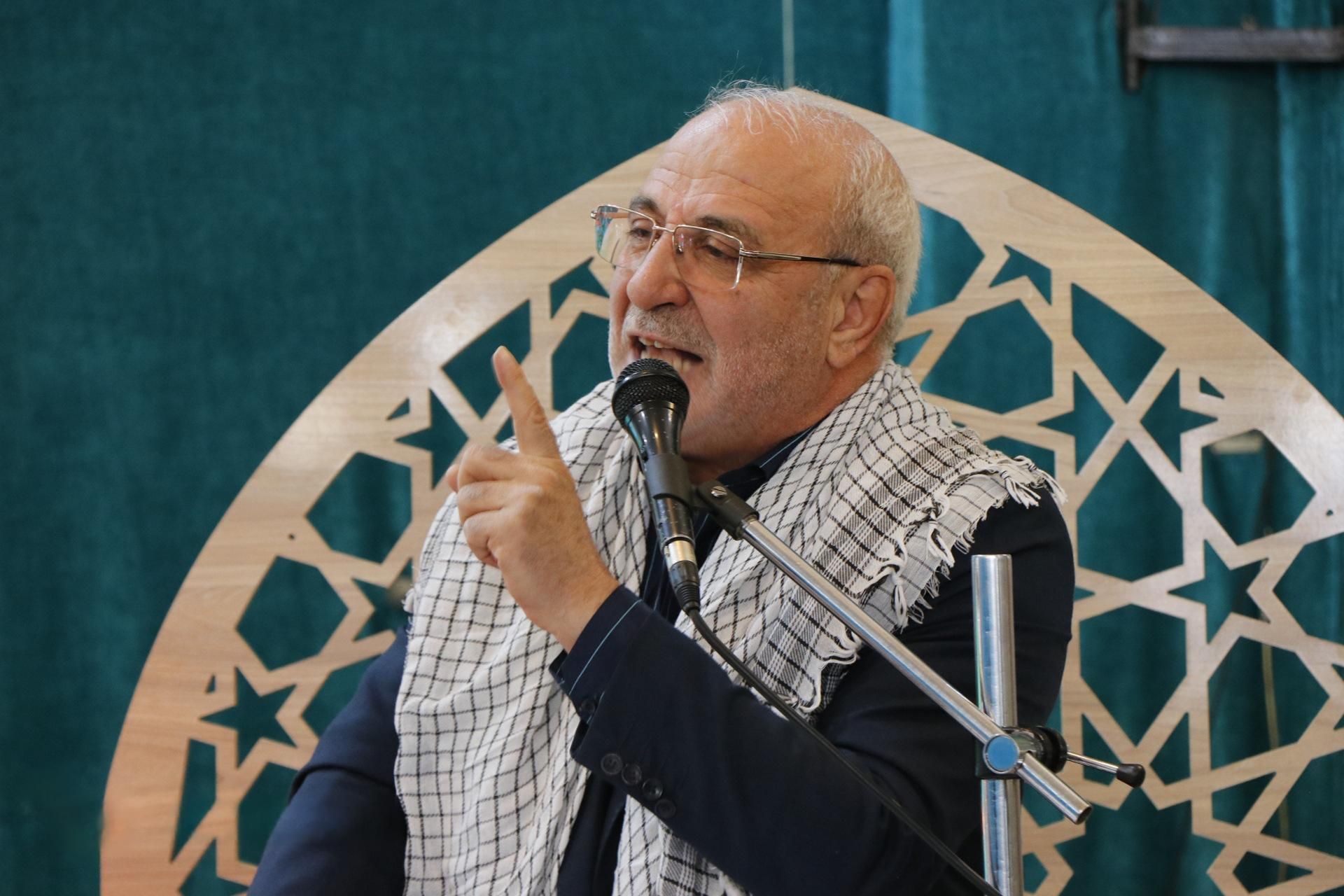 حاجی&zwnj;دلیگانی: در صورت عقب&zwnj;نشینی عمان، جمهوری اسلامی شرایط تنگه هرمز را تعیین می&zwnj;کند