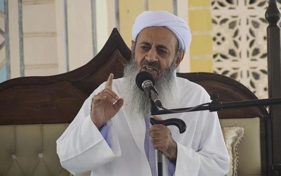 خطيب أهل السُّنة في إيران يطالب بإطلاق سراح السجناء السياسيين ويدعو بزشكيان لزيارة السجون