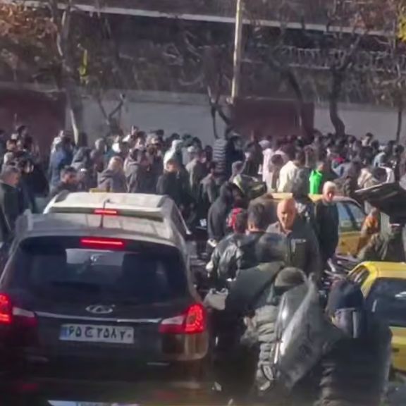 والاستریت ژورنال: اعتراضات در ایران فشار تازهای به حکومت تحت فشار وارد کرده است