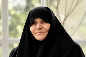 الدور الخفي لزوجة رئيس مستشاري قائد "الثوري الإيراني" في تأسيس مدرسة "ميناب" وأنشطة أخرى