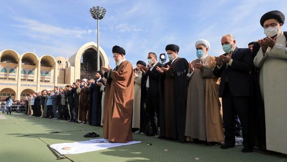 Khamenei offering Eid al-Fitr prayers on April 22, 2023
