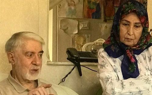 دختر میرحسین موسوی و زهرا رهنورد: پدر و مادرم در انتخابات شرکت نمیکنند و رای نمیدهند