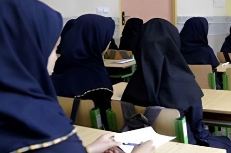 بخشدار احمدآباد مشهد: دختر ۹ ساله با گیر کردن سرش میان میلههای حفاظ مدرسه خفه شده است