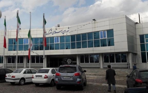 شورای شهر کرج لایحهای دو فوریتی برای سفر تفریحی اعضا به چین تصویب کرد