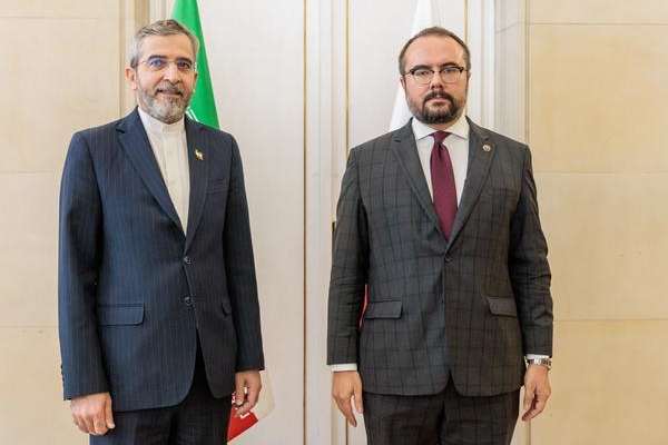 بولندا تحذر إيران من دعم روسيا في الحرب الأوكرانية