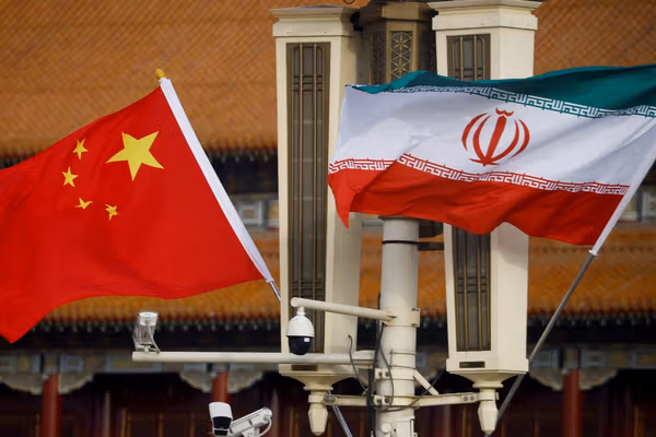 وزارت خارجه چین: گزارشها درباره ارسال تسلیحات به ایران کاملا ساختگی است