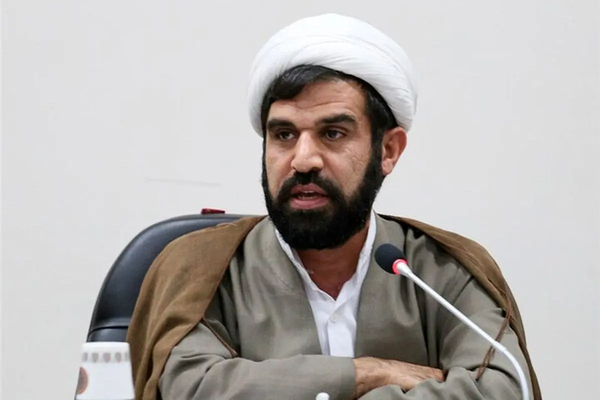 برلماني إيراني: أزمة الحجاب الإجباري نتيجة لتأخر النظام في الحوار مع الشعب 48 عامًا