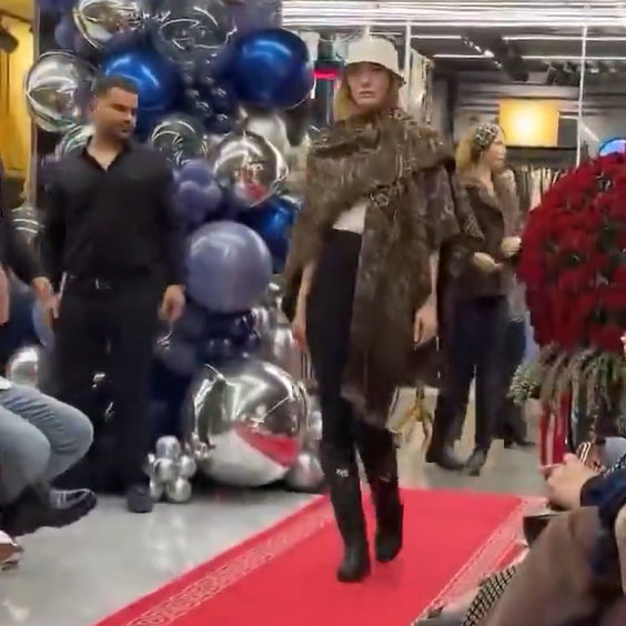 در پی برگزاری شوی لباس در بازار؛ شهرداری «قرارگاه نظارت بر رعایت حریم اسلامی» تشکیل داد