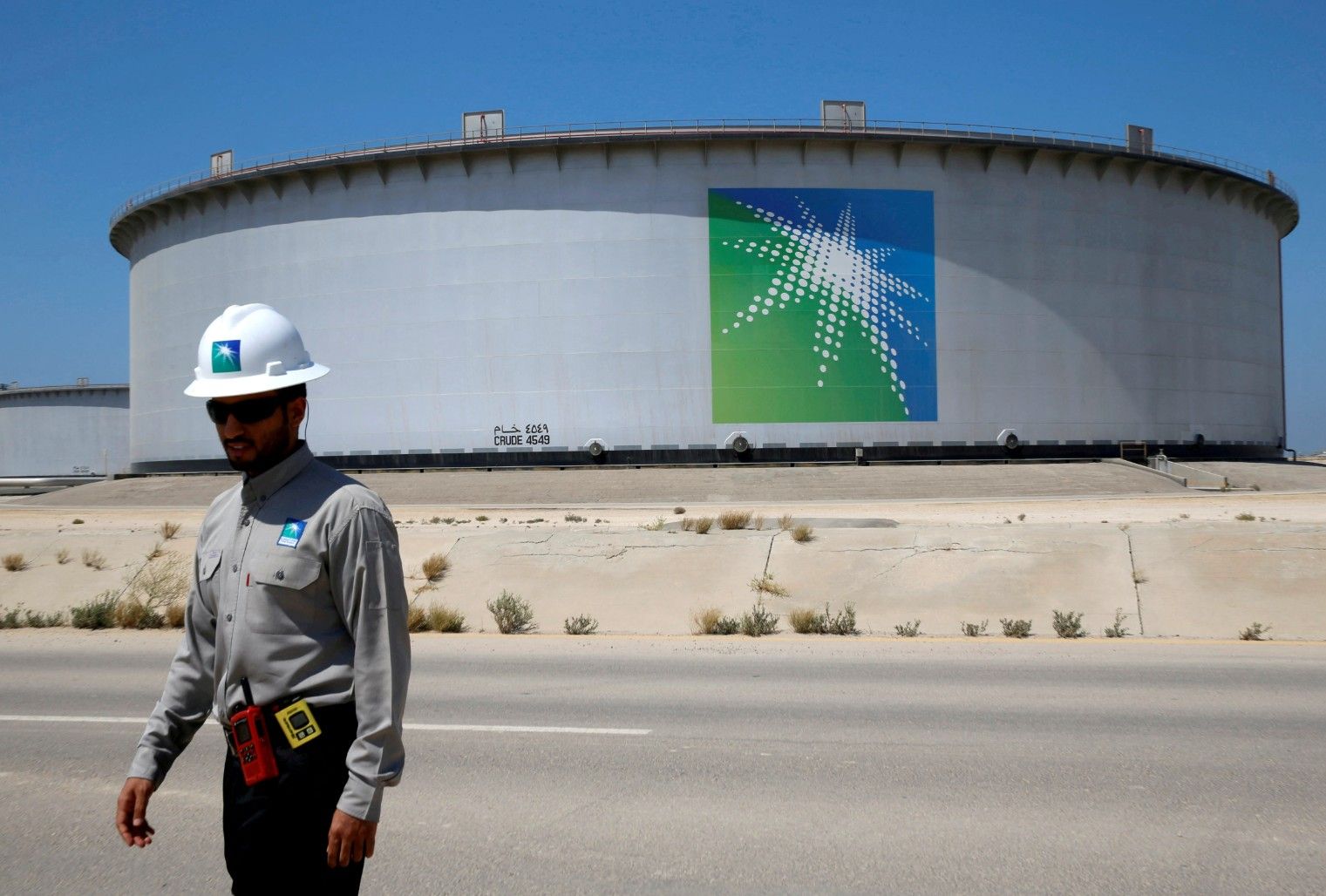 بلومبرگ‌نیوز: فروش نفت عربستان سعودی به چین در پی بحران تنگه هرمز به نصف کاهش خواهد یافت