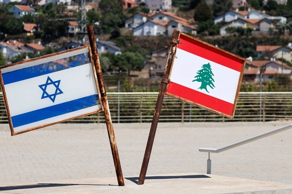 السفير الإسرائيلي لدى أميركا: إبرام "مذكرة التفاهم" لا يعني انتهاء العمليات ضد إيران