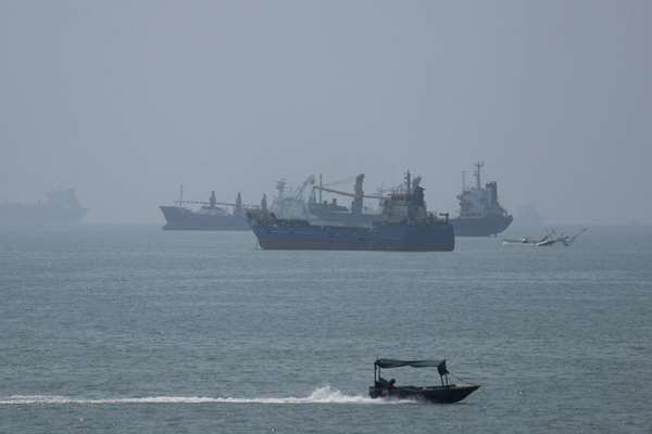 Could Hormuz offer a way out of the US-Iran war?