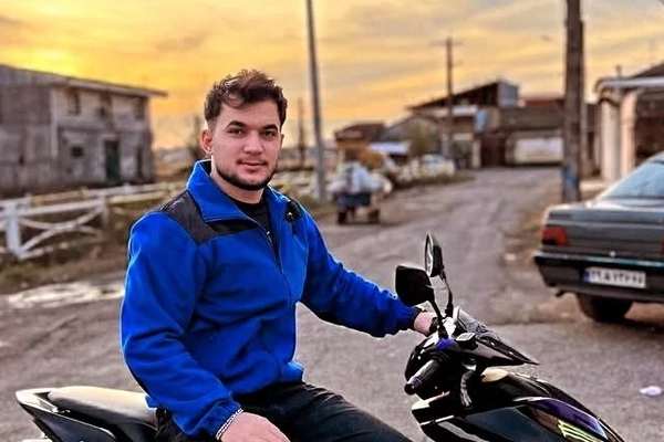 جاویدنام محمدرضا منصوری؛ پدر نوزادی ۲۰ روزه که با گلوله ماموران کشته شد