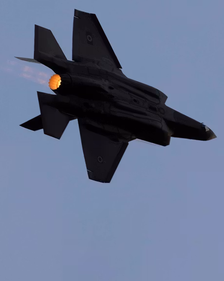 الجيش الإسرائيلي: مئات الطائرات المقاتلة الإسرائيلية تسيطر الآن على أجواء إيران