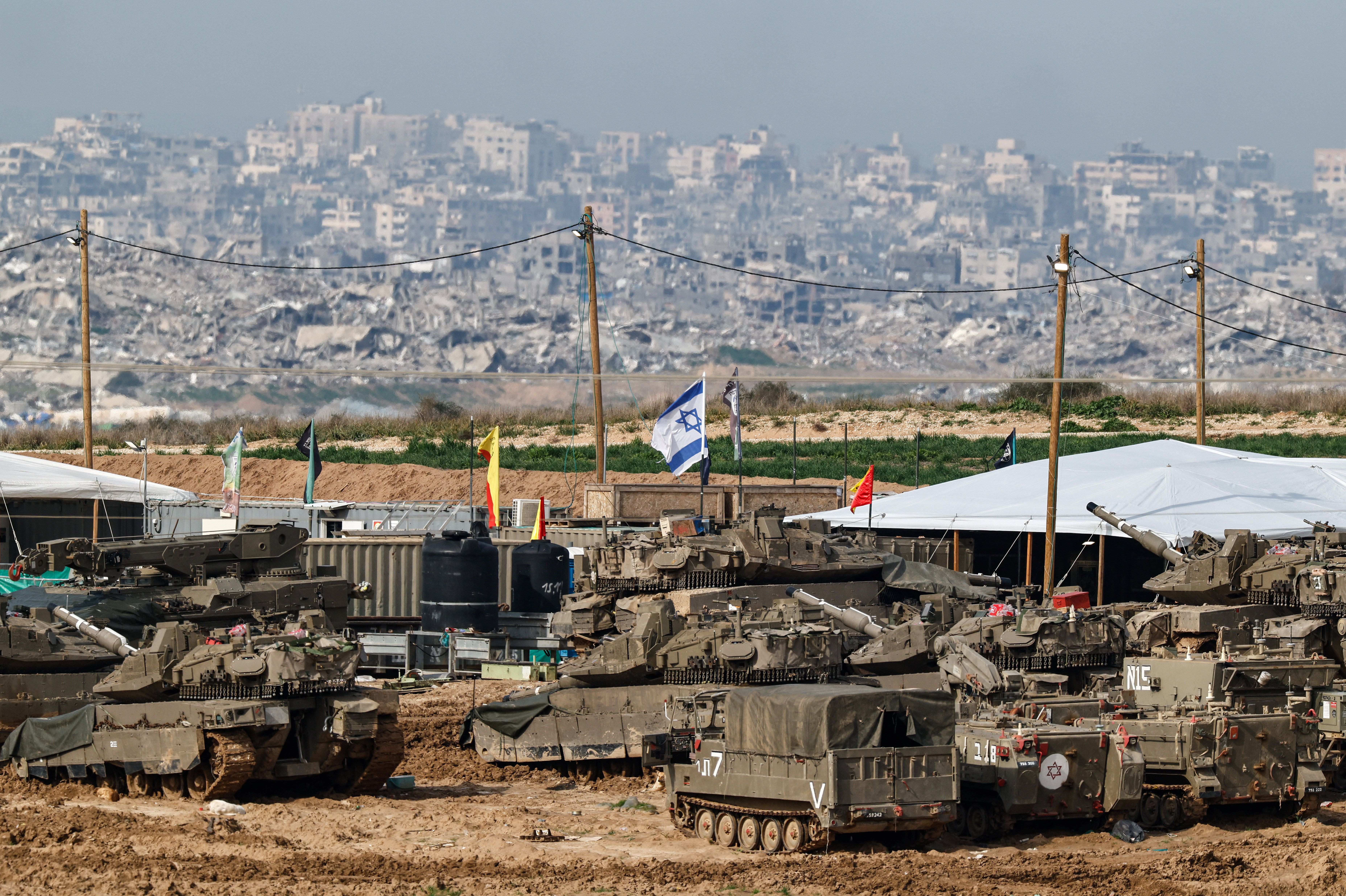 حماس خلع سلاح را رد کرد؛ ترامپ از «غیرنظامی‌سازی غزه» و تشکیل هیات صلح خبر داد