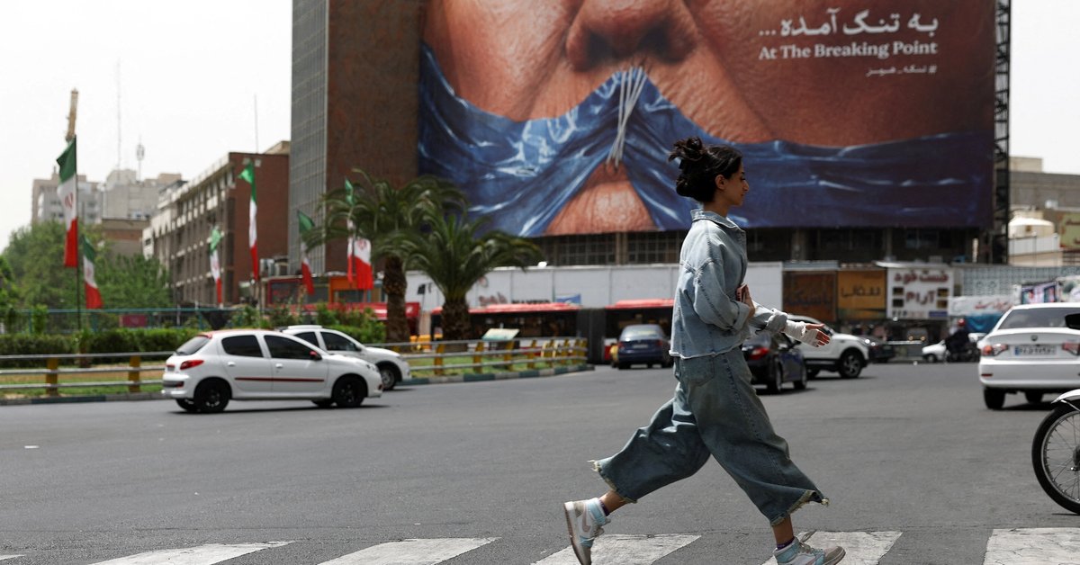Iranian papers cast Hormuz escalation as display of power