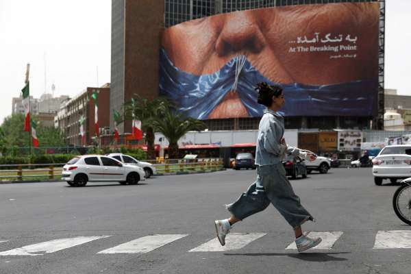 Iranian papers cast Hormuz escalation as display of power
