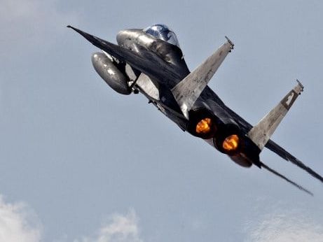 رسانههای اسرائیل: حمله یمن جلسه سران نظامی حوثیها را هدف قرار داد