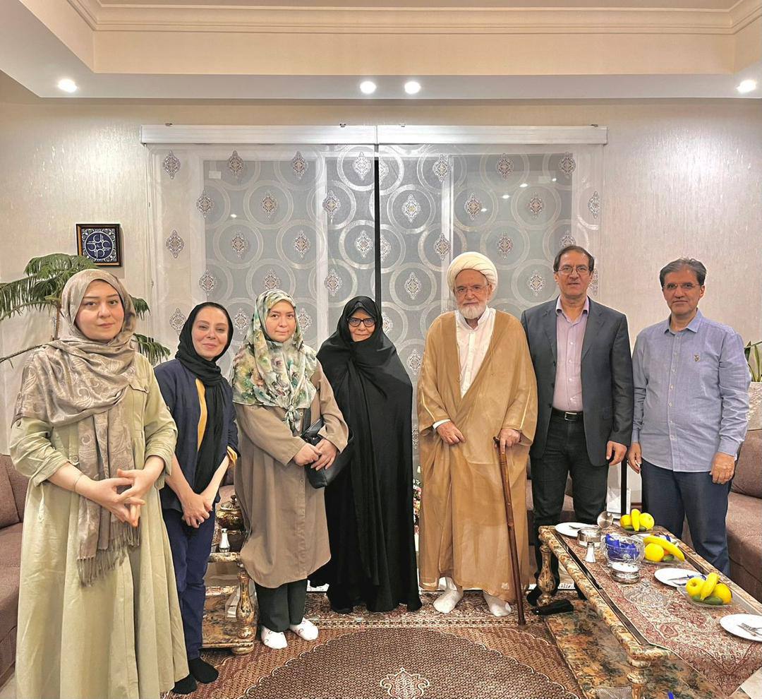 کروبی: خامنه‌‌ای اقتصاد، فرهنگ، امنیت و اخلاق را از بین برد