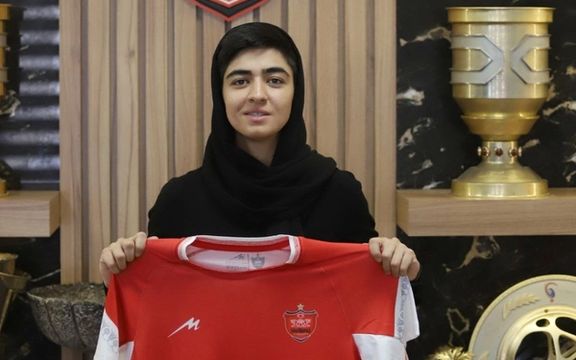 کاپیتان در جمع سرخپوشان ماندگار شد؛ قرارداد فاطمه قاسمی با پرسپولیس به مدت یک سال تمدید شد