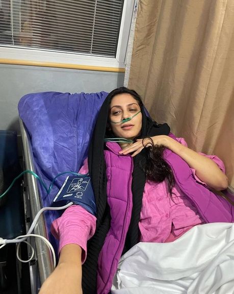 سرقت موبایل مونا فرجاد، بازیگر معروف، همراه با قمهکشی