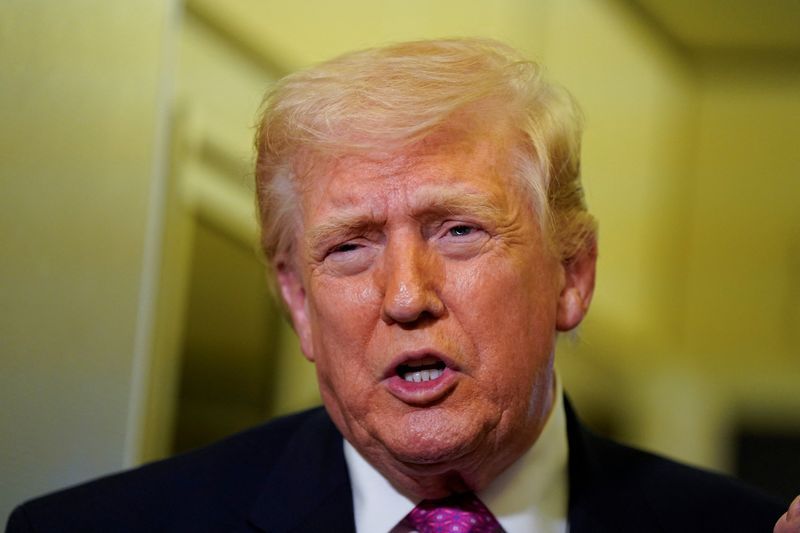 ترامپ: مذاکرات با جمهوری اسلامی ممکن است طی دو روز آینده در  پاکستان انجام شود