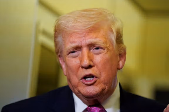 ترامپ: مذاکرات با جمهوری اسلامی ممکن است طی دو روز آینده در پاکستان انجام شود