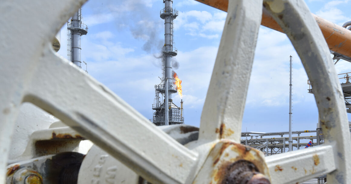 Iran's oil minister says new field discovery could ease energy crunch