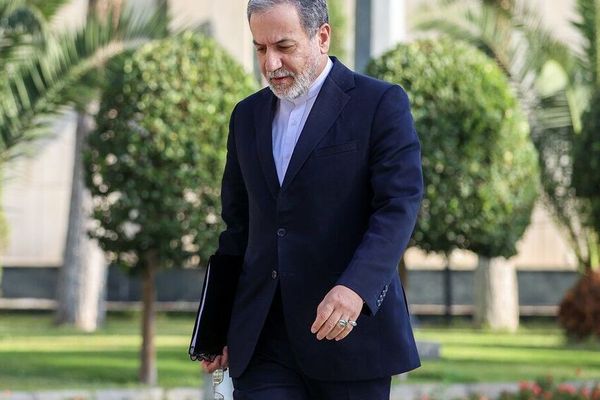 عراقجي: إيران لن توقف تخصيب اليورانيوم ولا مفاوضات بشأن البرنامج الصاروخي