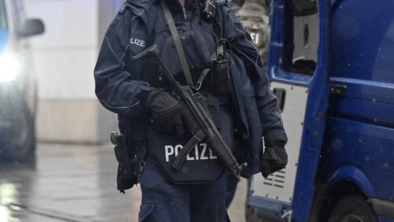 الشرطة الألمانية تعتقل مواطنًا إيرانيًا بتهمة إشعال الحرائق في عدة مواقع